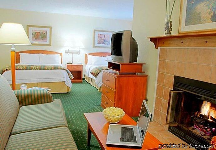 Sonesta Simply Suites Cleveland Airport Middleburg Heights Habitación foto